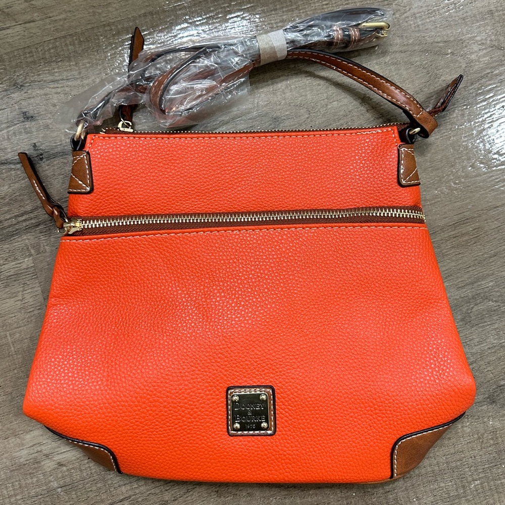 Dooney & Bourke Pebble Grain Crossbody Bag